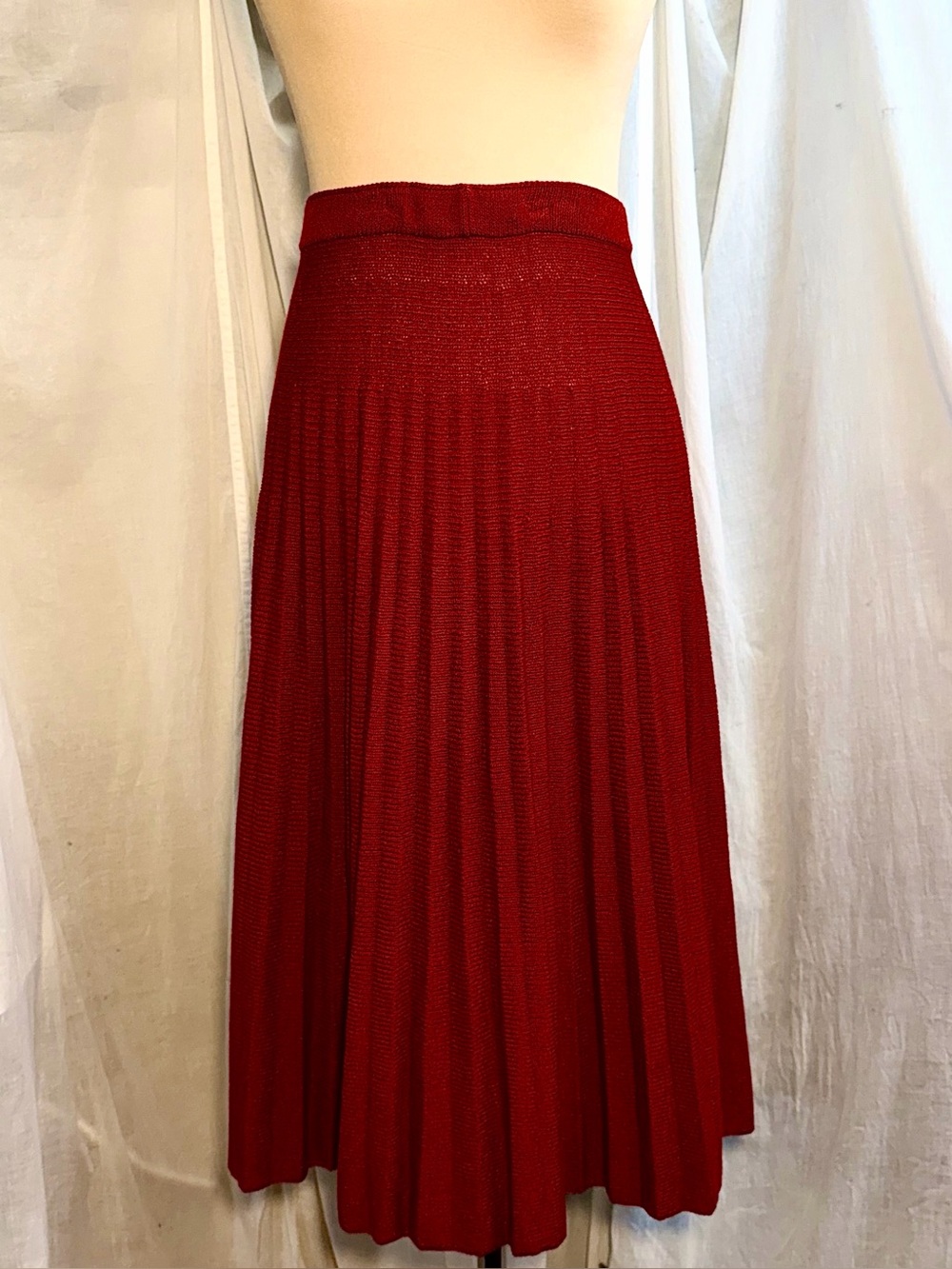 Vintage St. John Santana Knit Pleated Midi Skirt Red High Waist Marie Gray